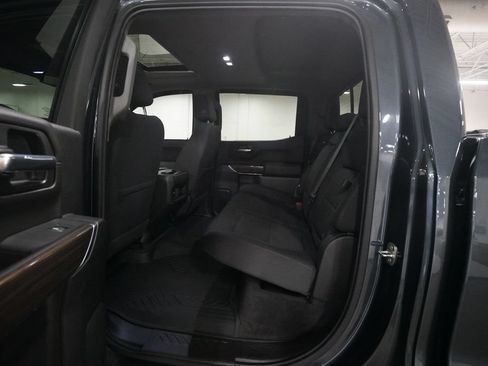 Used 2020 Chevrolet Silverado 1500 LT Trail Boss AWD/4WD image 15