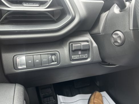 Used 2025 Chevrolet Silverado EV W/T image 22