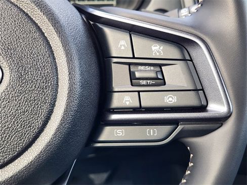 Used 2025 Subaru Forester Limited image 31