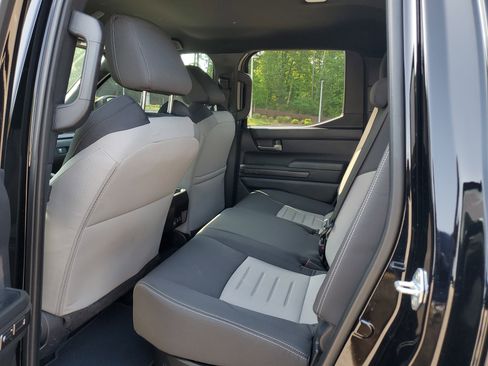 Used 2024 Toyota Tacoma TRD Off-Road AWD/4WD image 13