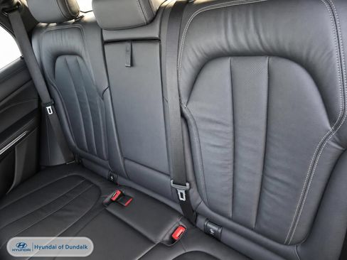 Used 2019 BMW X5 xDrive40i w/ Convenience Package AWD/4WD image 9