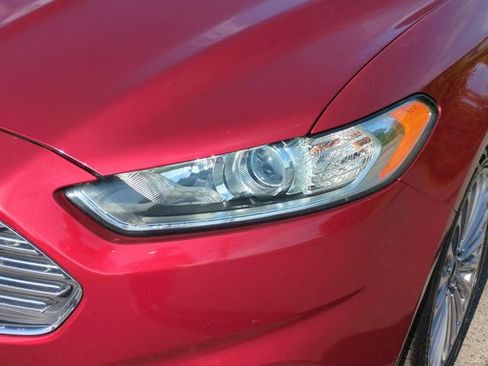 Used 2014 Ford Fusion Titanium FWD image 9