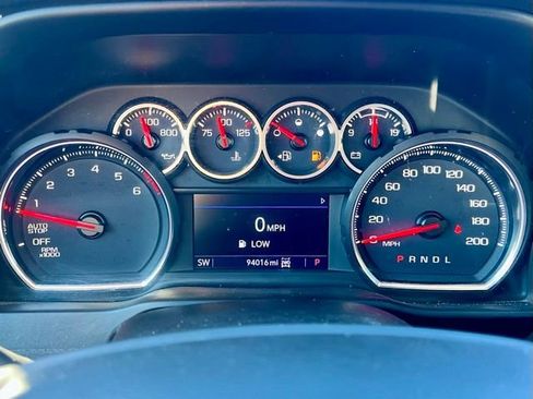 Used 2020 Chevrolet Silverado 1500 RST image 23