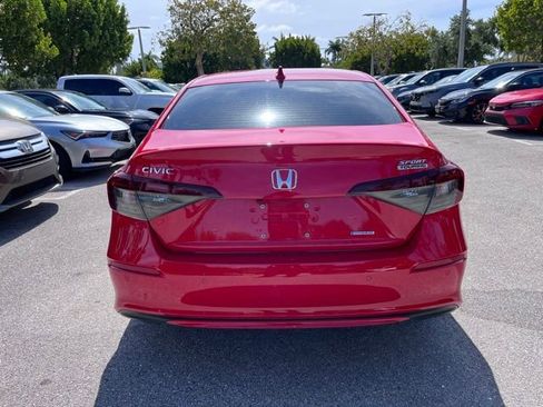 Used 2025 Honda Civic Sport image 5
