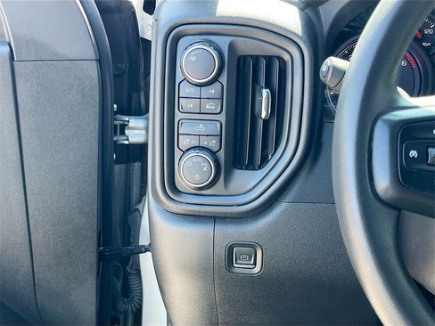 Used 2023 Chevrolet Silverado 1500 Custom image 10