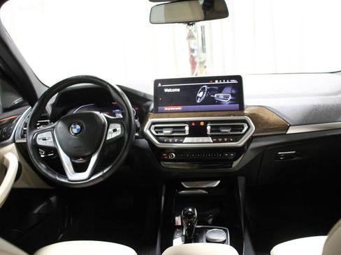 Used 2024 BMW X3 xDrive30i w/ Premium Package AWD/4WD image 6