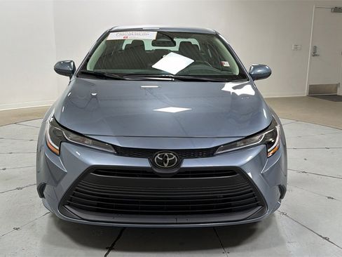 Certified 2025 Toyota Corolla LE image 2