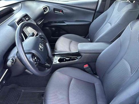 Used 2022 Toyota Prius Prime LE image 12