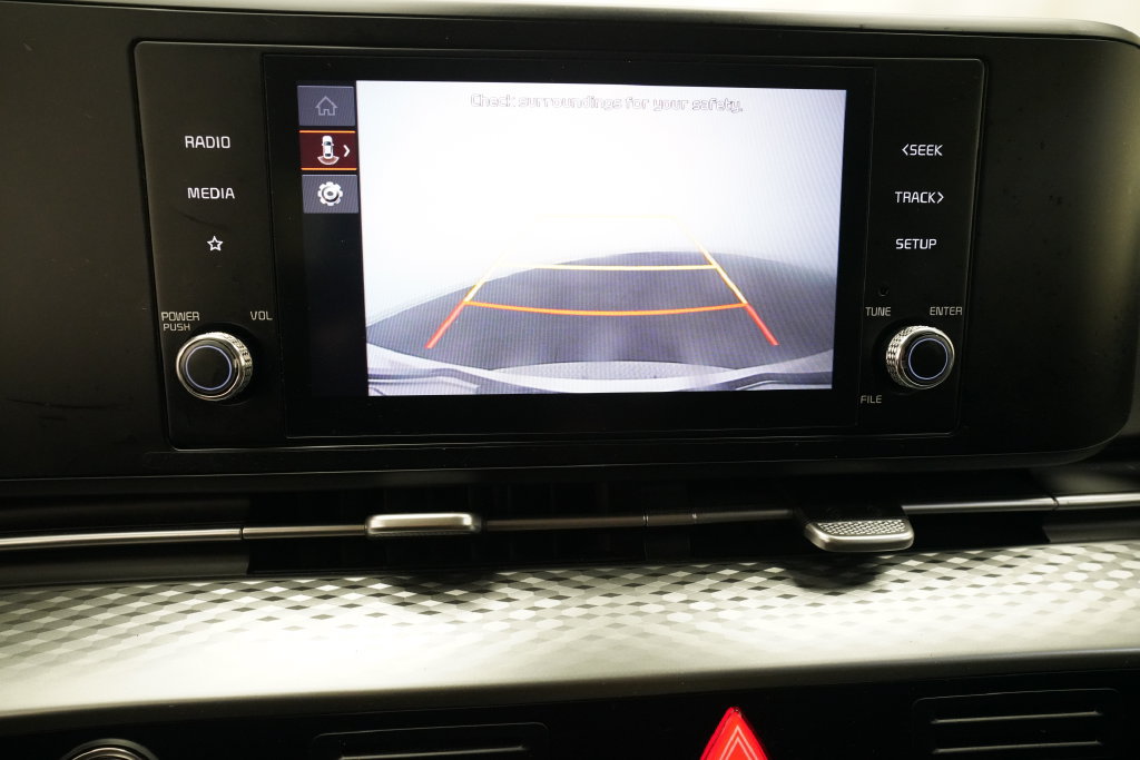 Used 2024 Kia Carnival LX FWD image 20