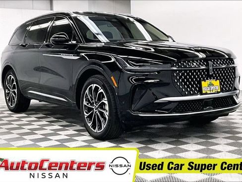 Used 2024 Lincoln Nautilus Reserve w/ Equipment Group 202A AWD/4WD image 1