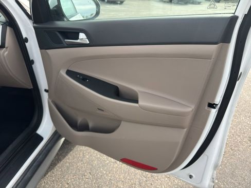 Used 2021 Hyundai Tucson Sport image 19