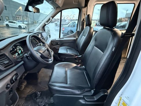Used 2023 Ford Transit 250 Medium Roof image 12