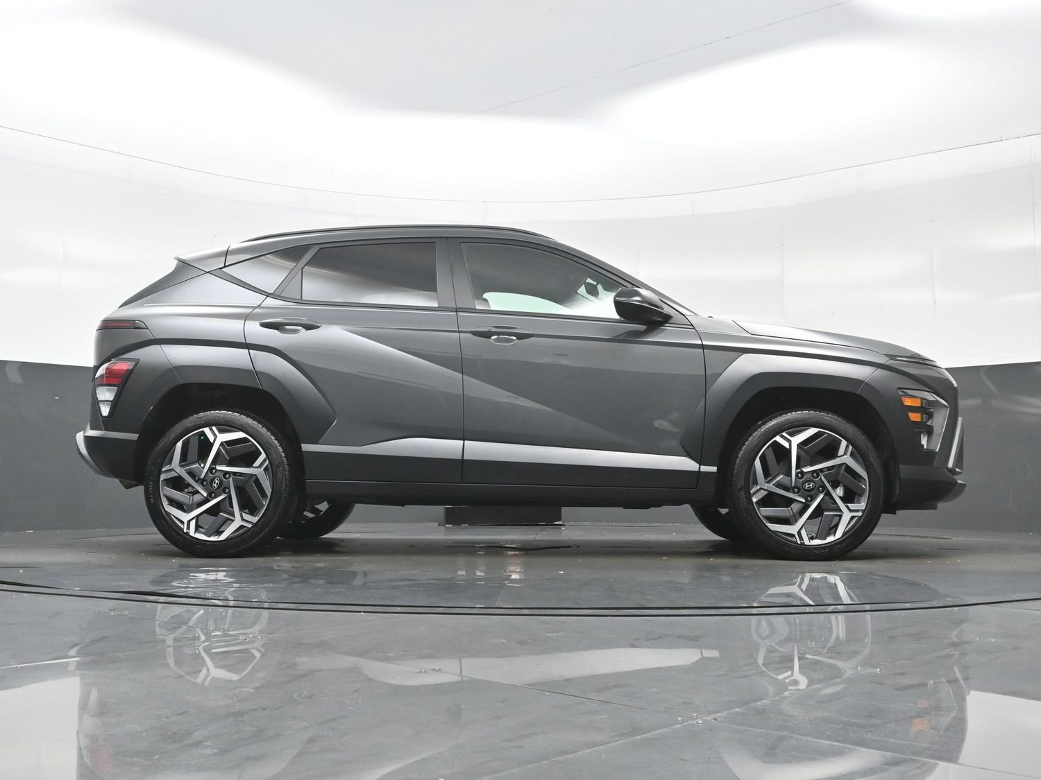 Used 2026 Hyundai Kona SEL Premium AWD/4WD image 31