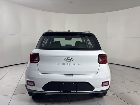 New 2026 Hyundai Venue SEL image 4