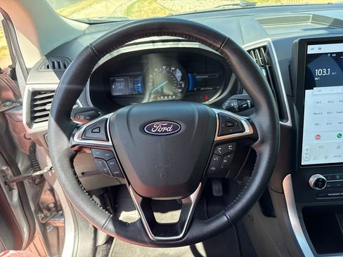 Certified 2024 Ford Edge SEL AWD/4WD image 18