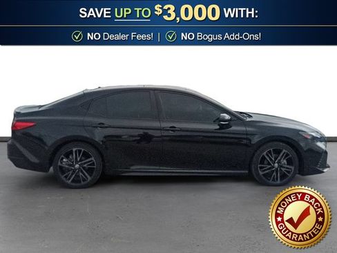 Used 2025 Toyota Camry XSE FWD image 8