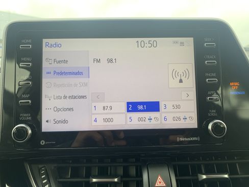 Used 2020 Toyota C-HR LE image 23