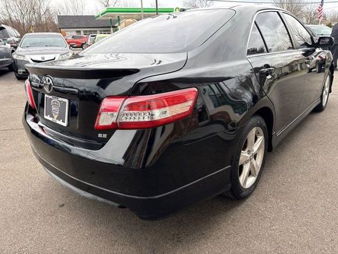 Used 2011 Toyota Camry SE w/ SE Extra-Value Pkg #1 image 5