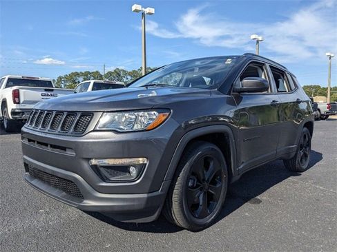 Used 2021 Jeep Compass Latitude w/ Sun and Sound Group image 8
