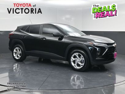 Used 2025 Chevrolet Trax LS w/ LS Convenience Package