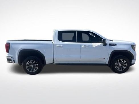 Used 2024 GMC Sierra 1500 AT4 w/ AT4 Premium Package AWD/4WD image 6