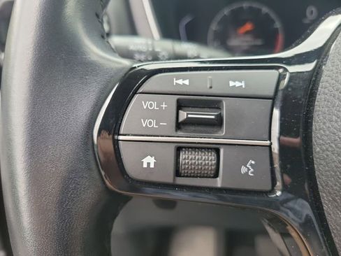 Used 2023 Honda Pilot Touring image 32