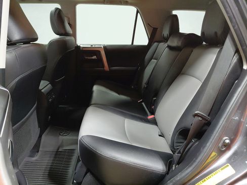 Used 2022 Toyota 4Runner SR5 Premium w/ Moonroof Package AWD/4WD image 19