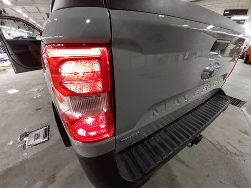 Used 2024 Ford Maverick Lariat image 37