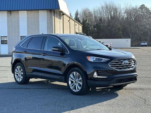 Used 2024 Ford Edge Titanium image 6