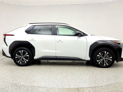 Used 2024 Toyota bZ4X AWD w/ Weather Package image 4