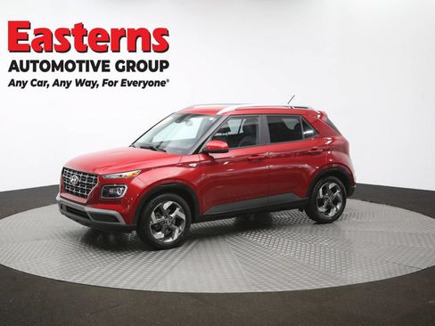 Used 2023 Hyundai Venue Limited FWD image 57