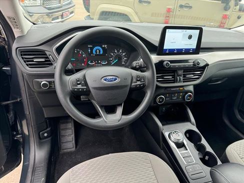 Used 2022 Ford Escape SE image 10