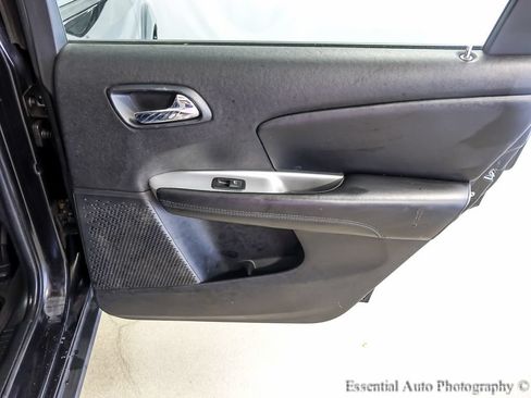 Used 2012 Dodge Journey American Value Package w/ Flexible Seating Group FWD image 21