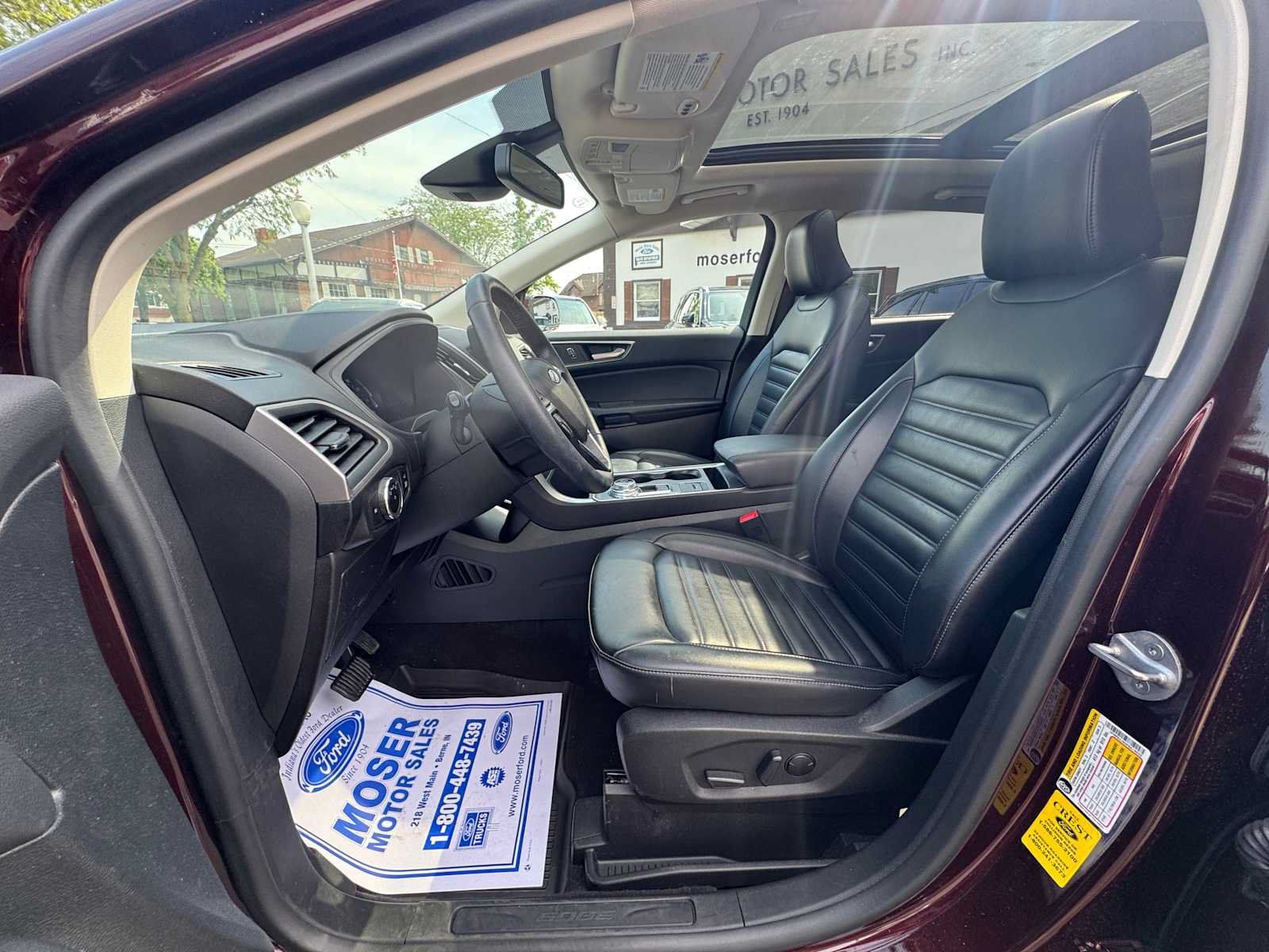 Used 2023 Ford Edge SEL w/ Convenience Package AWD/4WD image 2