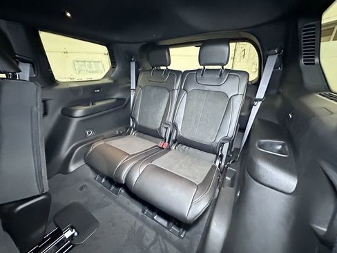 New 2025 Jeep Grand Cherokee L Altitude image 23