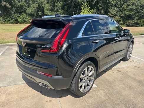 Certified 2023 Cadillac XT4 Premium Luxury w/ Technology Package FWD image 8
