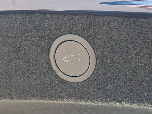 Used 2024 Tesla Model 3 Long Range RWD image 31
