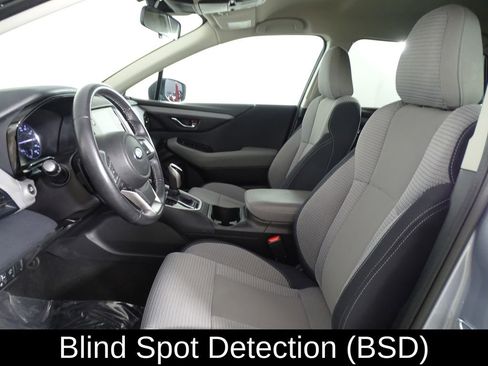 Used 2023 Subaru Outback Premium image 8