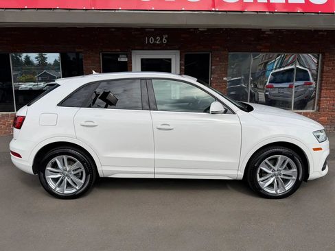 Used 2016 Audi Q3 2.0T Premium Plus FWD image 2
