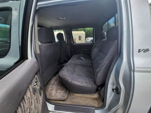 Used 2000 Nissan Frontier XE RWD image 13