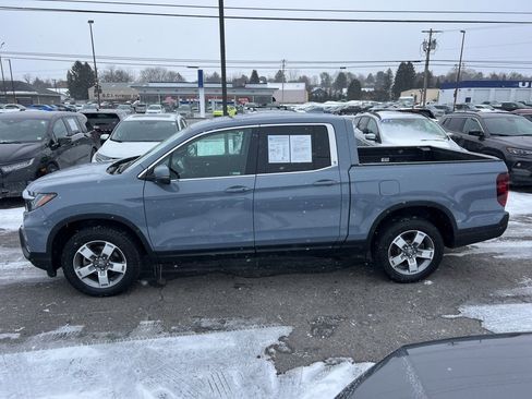 Used 2025 Honda Ridgeline RTL image 2