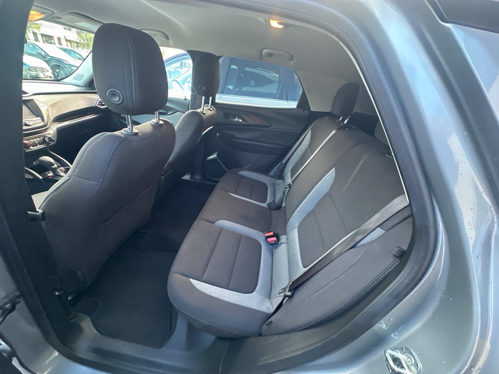 Used 2023 Chevrolet TrailBlazer LT AWD/4WD image 24