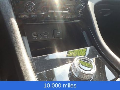 Used 2025 Jeep Grand Cherokee Laredo AWD/4WD image 17