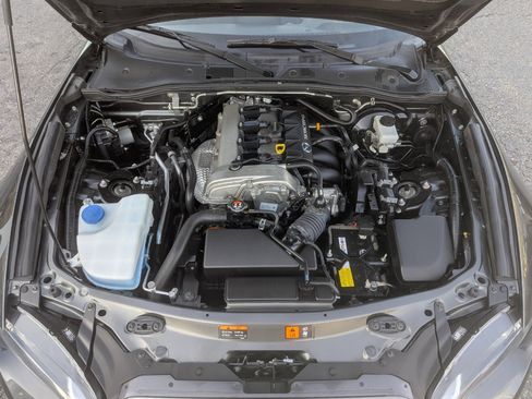 Used 2021 MAZDA MX-5 Miata RF Club image 37