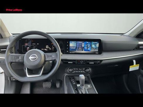 New 2026 Nissan Kicks SV w/ SV Premium Package FWD image 34