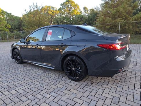 New 2026 Toyota Camry SE image 9