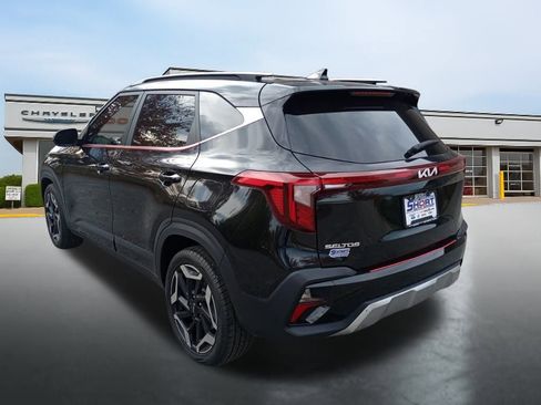 Used 2024 Kia Seltos SX w/ SX Sunroof Package image 7