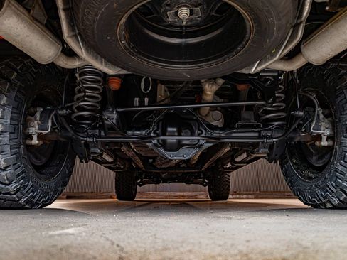 Used 2019 RAM 1500 Laramie w/ Sport Appearance Package image 16