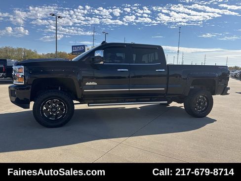 Used 2017 Chevrolet Silverado 2500 High Country w/ Duramax Plus Package image 7