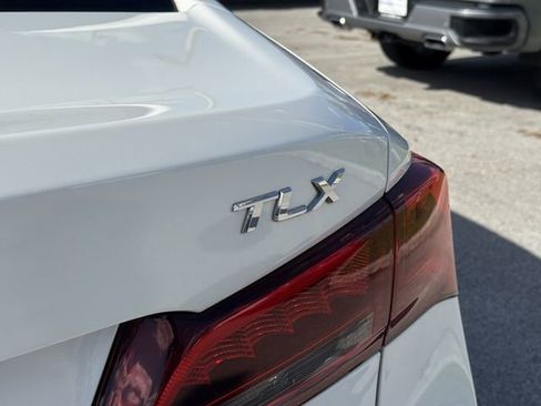 Used 2017 Acura TLX w/ Technology Package FWD image 11